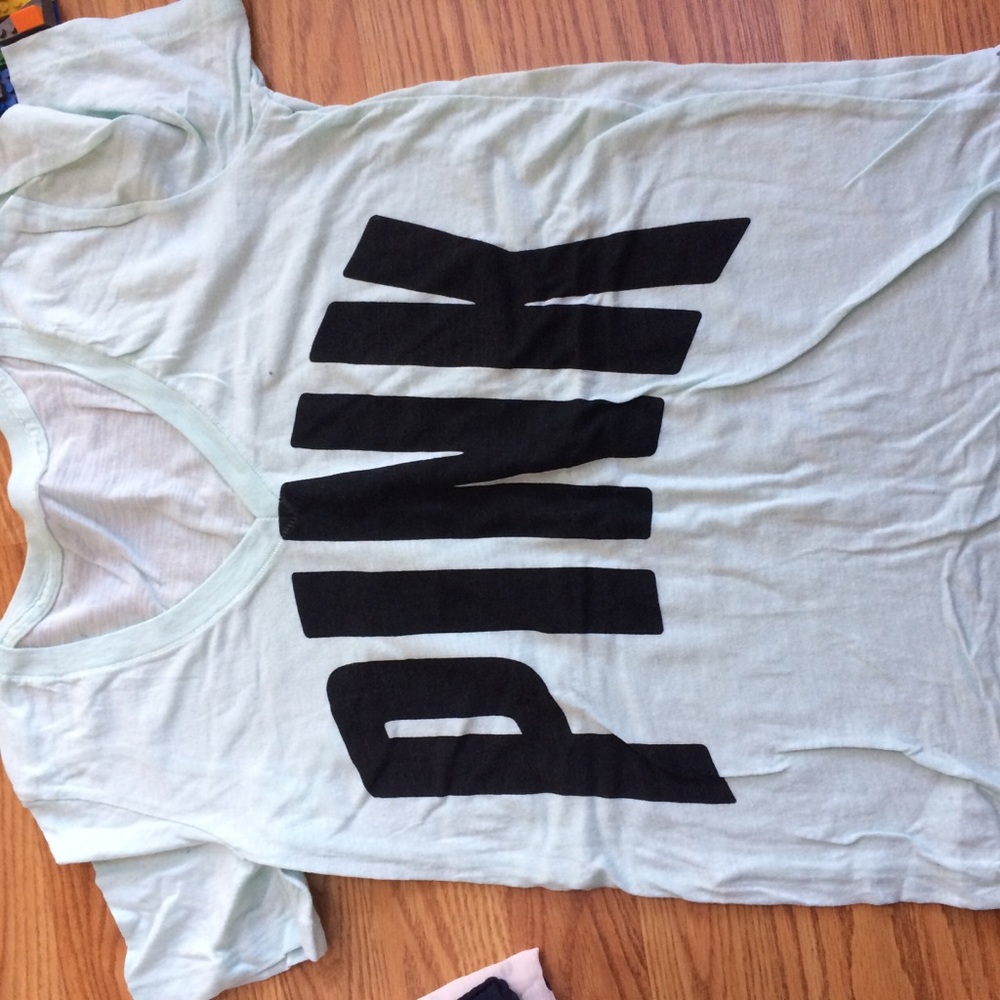 NWOT VS PINK TEAL TEE